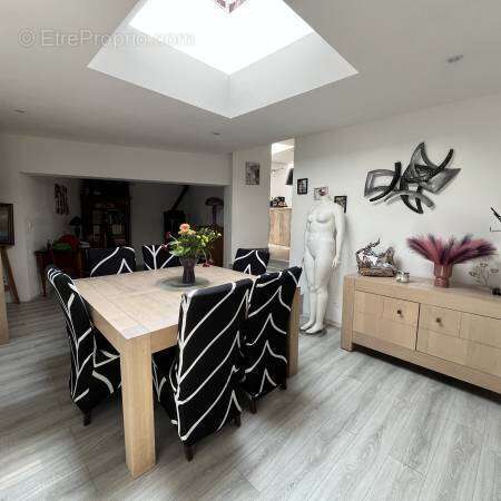 1 n°5 - Maison à EU