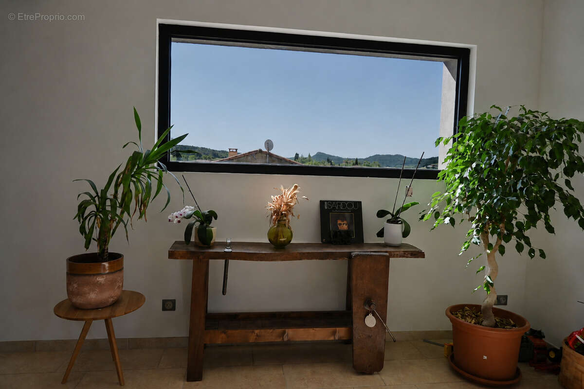 Maison familiale rénovée avec vue panoramique, terrasse et double garage   Serviès-en-Val - photo 8