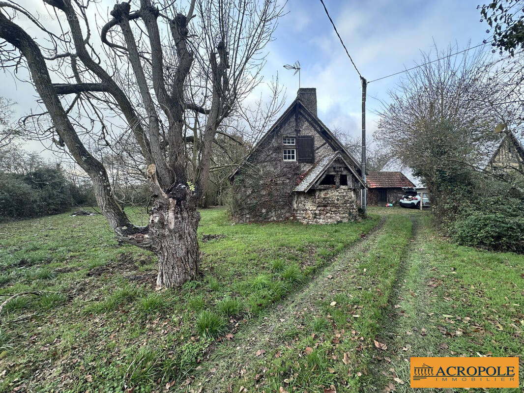 Maison à AUTRY-LE-CHATEL