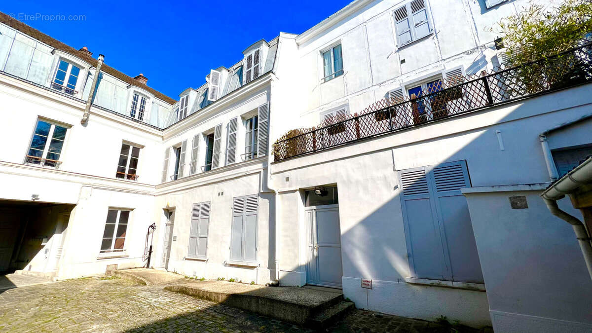Appartement à FONTAINEBLEAU