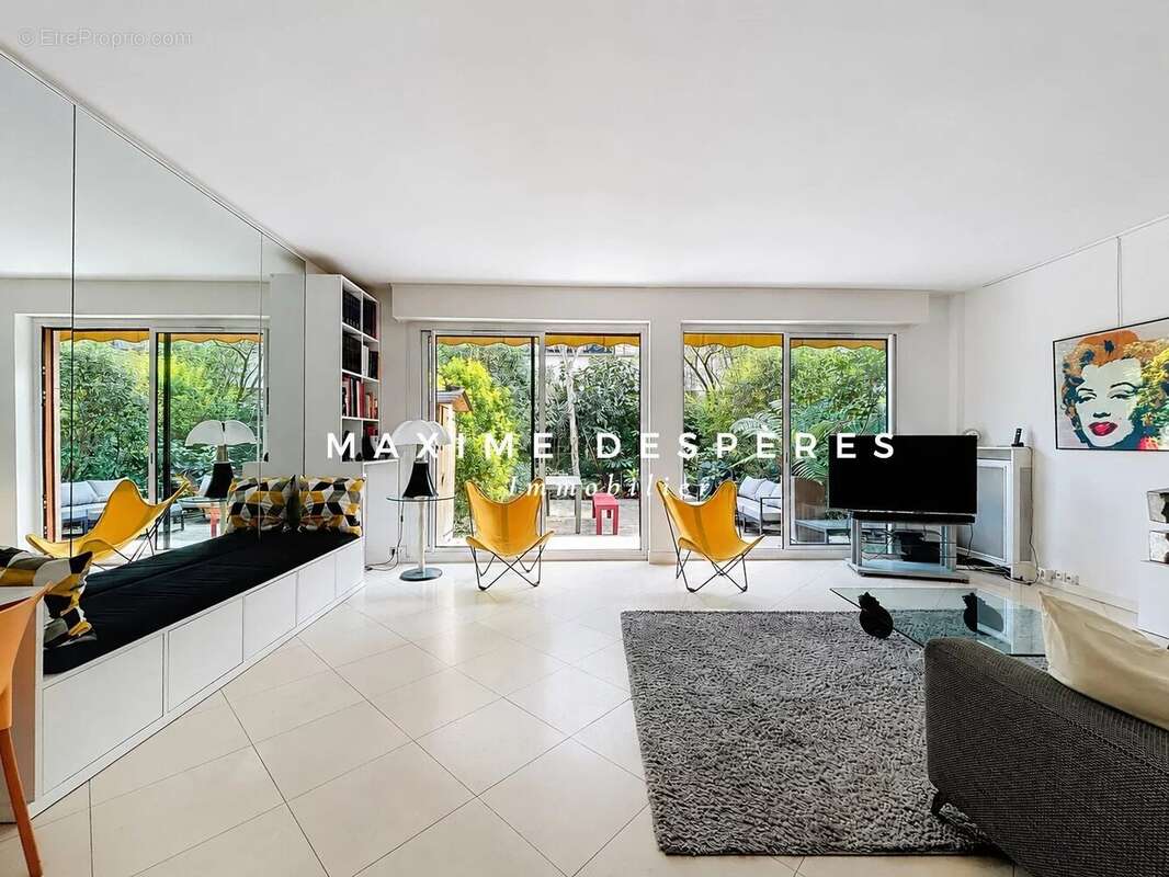 Appartement à NEUILLY-SUR-SEINE