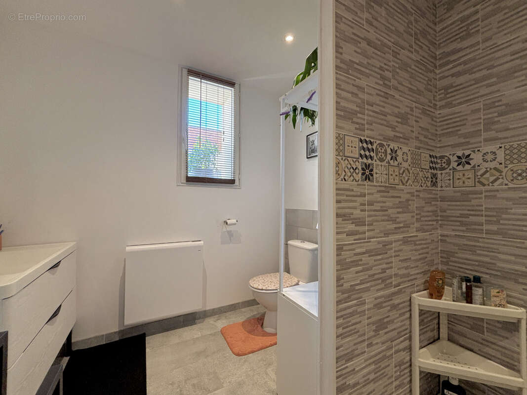 Maison à CRESSERONS