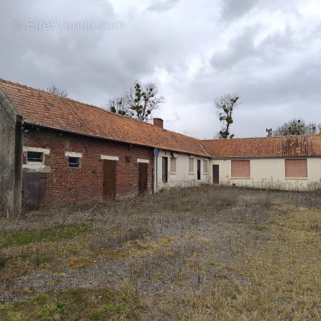 1 n°1 - Maison à TILLY-CAPELLE