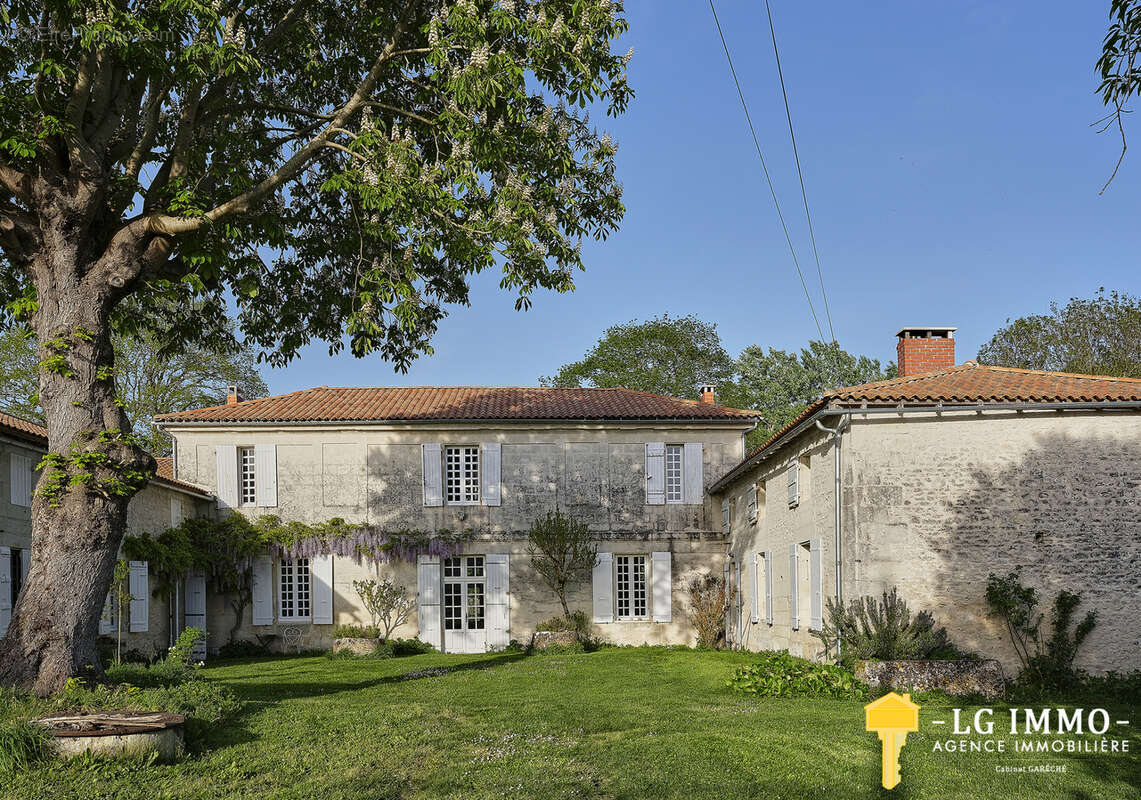 Maison à SAINT-FORT-SUR-GIRONDE