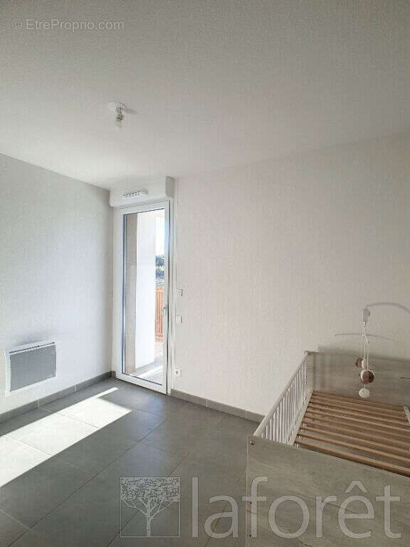 Appartement à JUVIGNAC