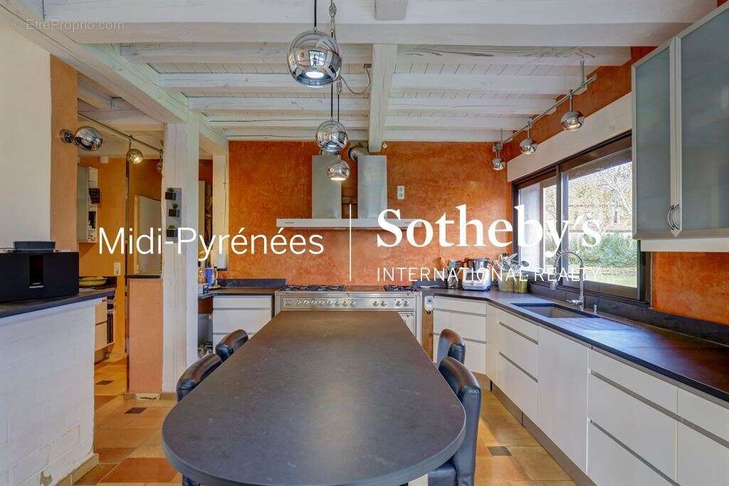 Maison à SAINT-SULPICE