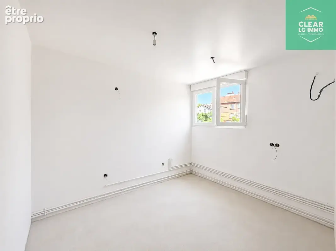 Appartement rénové 2 chambres avec garage - photo 2