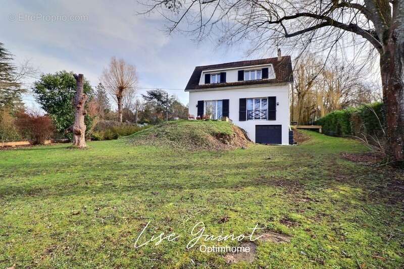 Maison à BAZEMONT