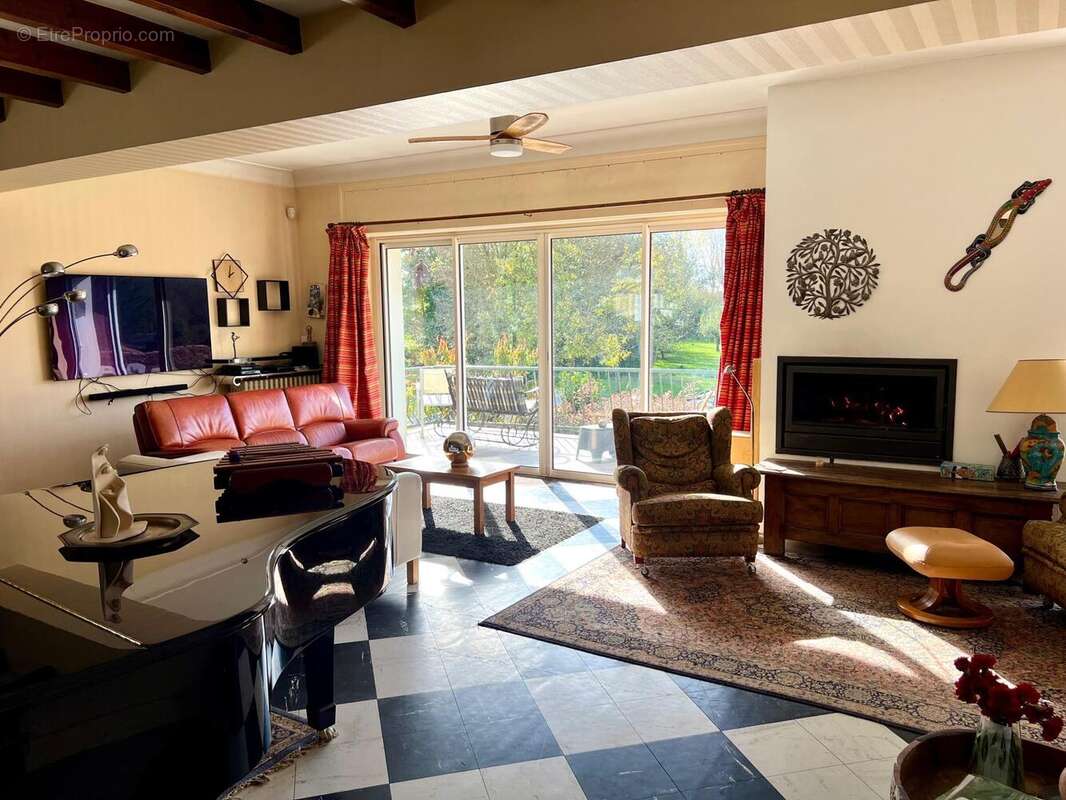 Photo 5 - Maison à SAINT-JEAN-D&#039;ANGELY