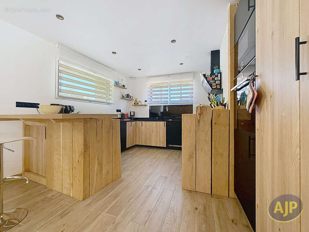 Maison Saint Hilaire De Chaleons - photo 4