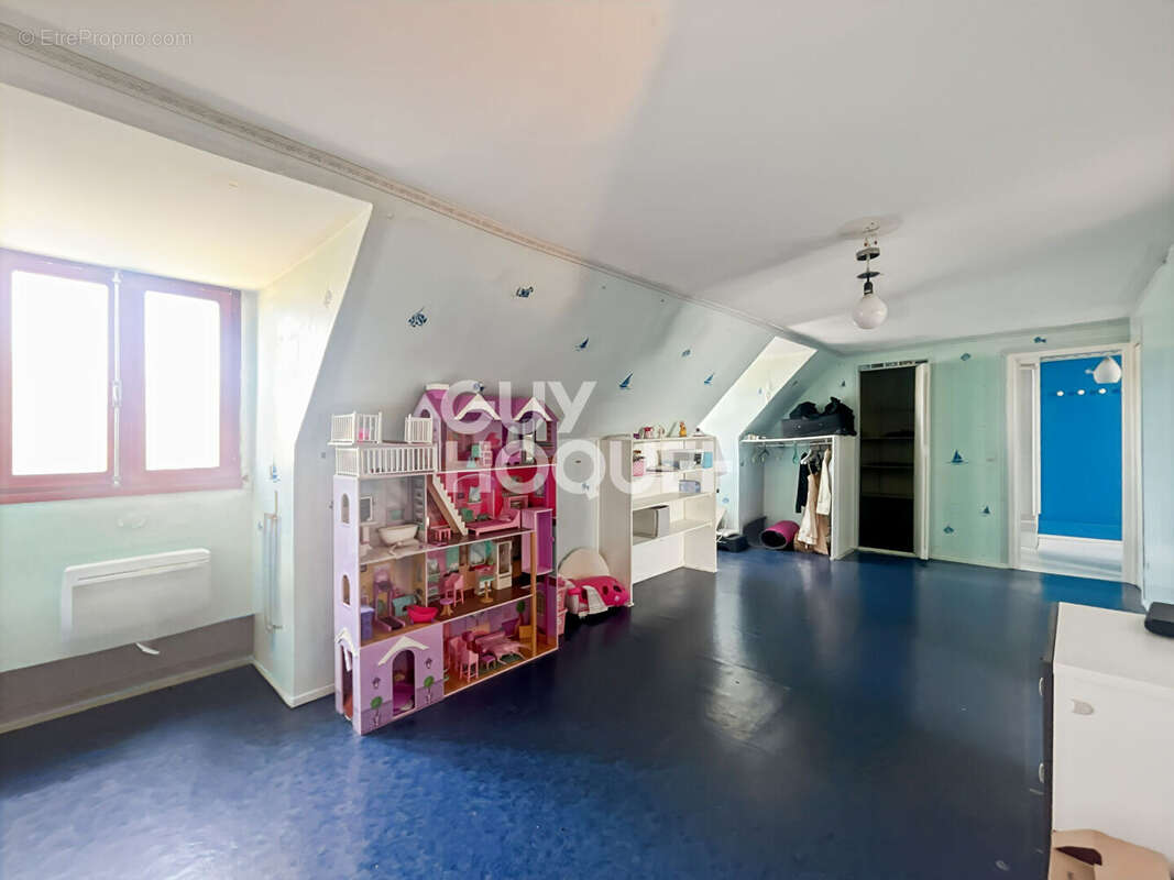 Maison à FONTENAY-TRESIGNY