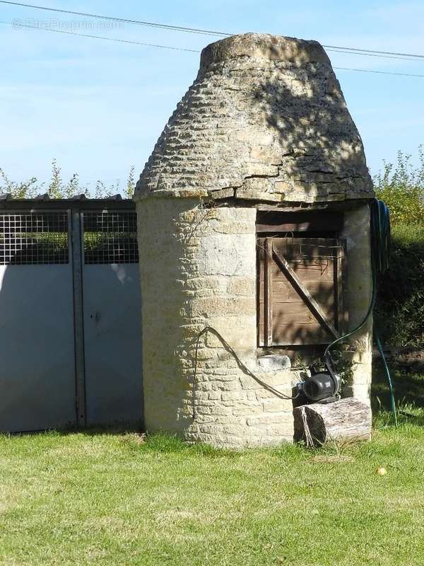 Maison à SAINT-PIERRE-SUR-DIVES