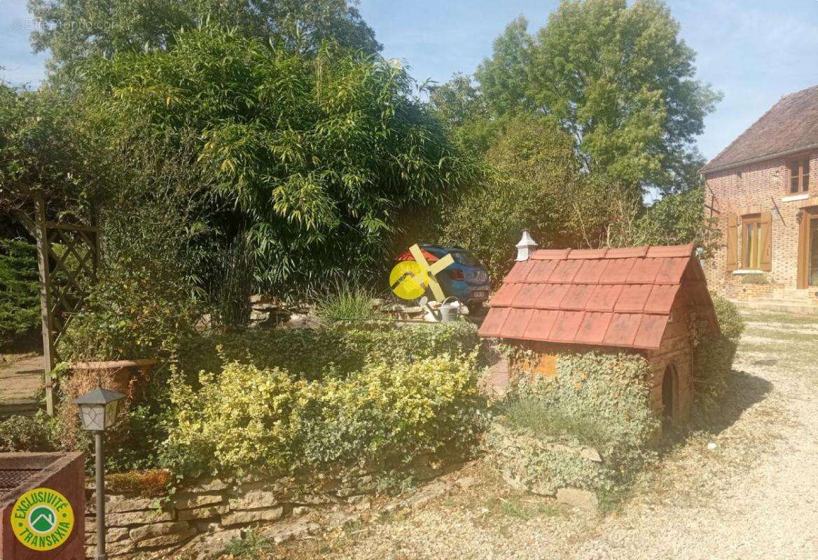 Maison à AIX-EN-OTHE
