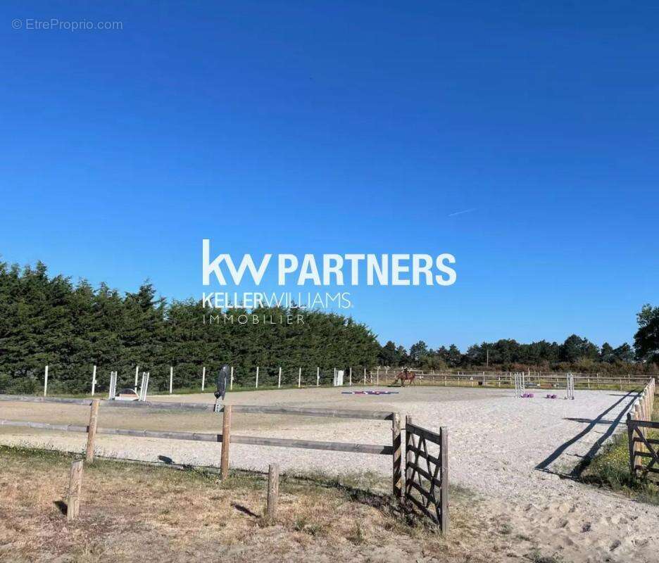 Maison à AGON-COUTAINVILLE