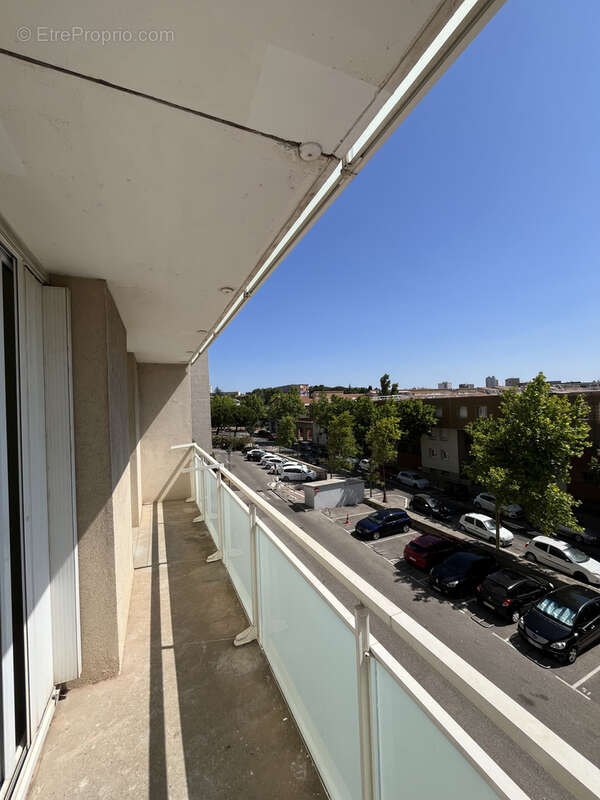 Appartement à PORT-DE-BOUC