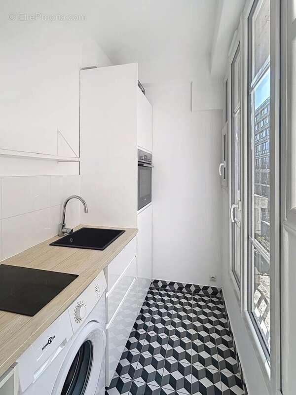 Appartement à PARIS-20E