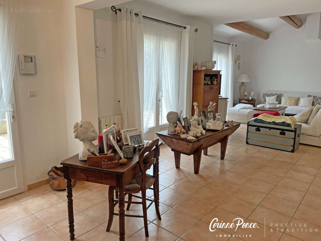 Sernhac villa familiale quartier residentiel piscine corinne ponce immobilier - photo 5