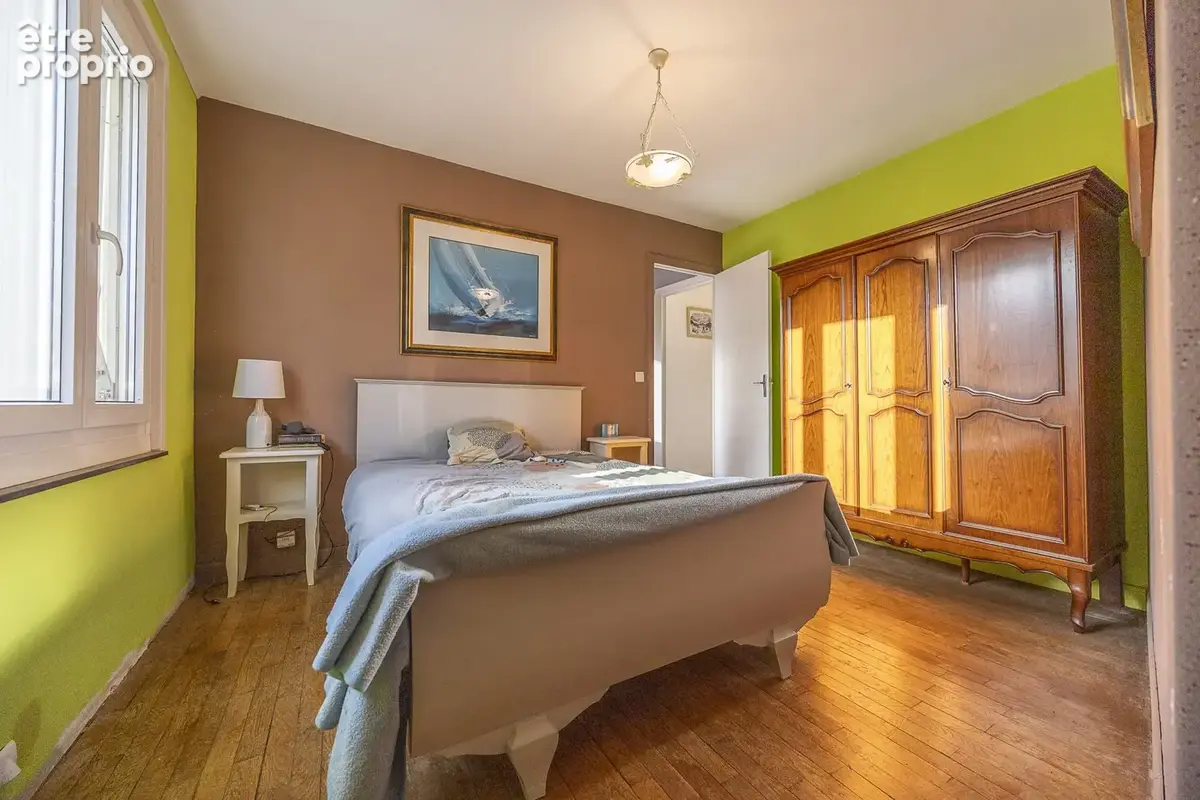 Maison 5 pièces 78 m² à vendre à Pleaux (15700) - photo 7