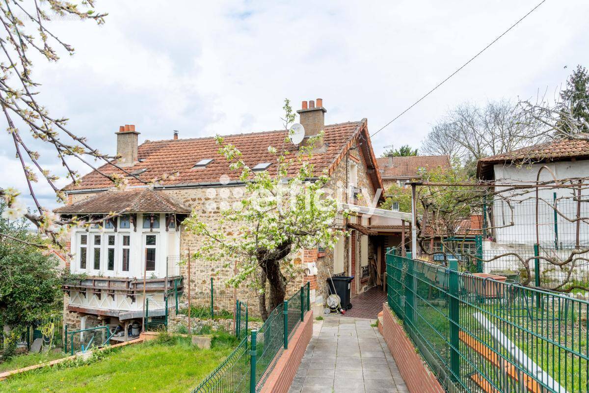 Maison à VILLENEUVE-SAINT-GEORGES