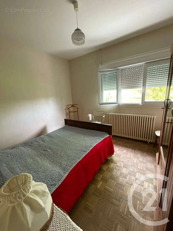 Maison 128 m² à Saint-Aigulin  - photo 5