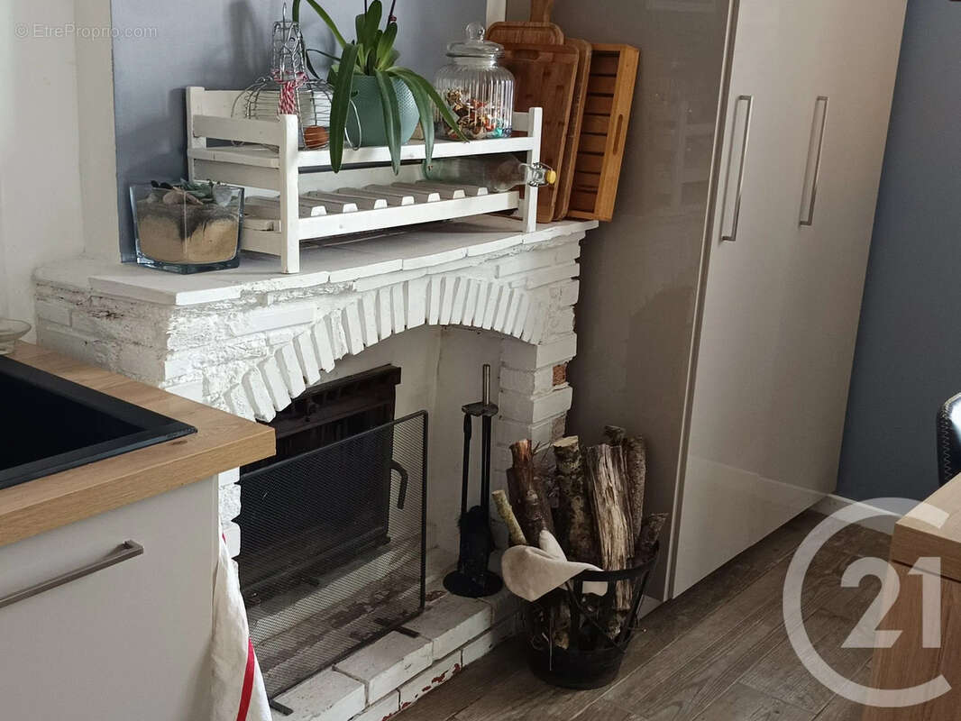 Maison à CHENAC-SAINT-SEURIN-D'UZET