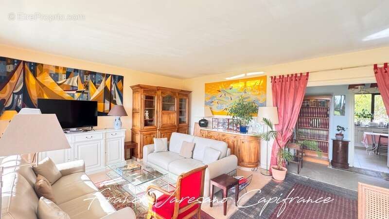 Appartement à NOISY-LE-ROI