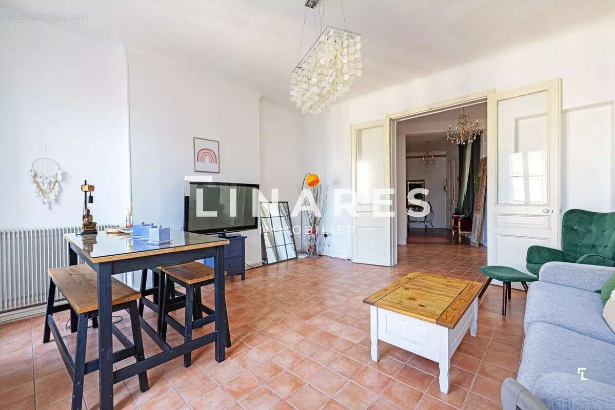 HELENA - Appartement T3 de 105m² - Balcon - 13001 Vieux-Port - photo 8