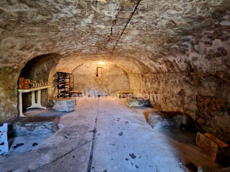 Maison à AVRAINVILLE