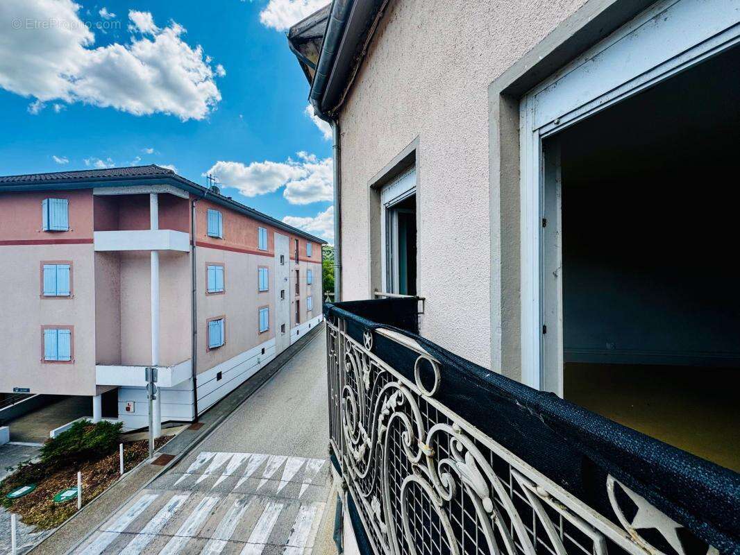 Appartement à SAULT-BRENAZ