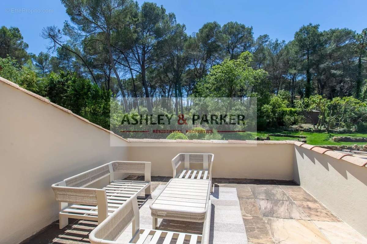 Maison à MOUANS-SARTOUX