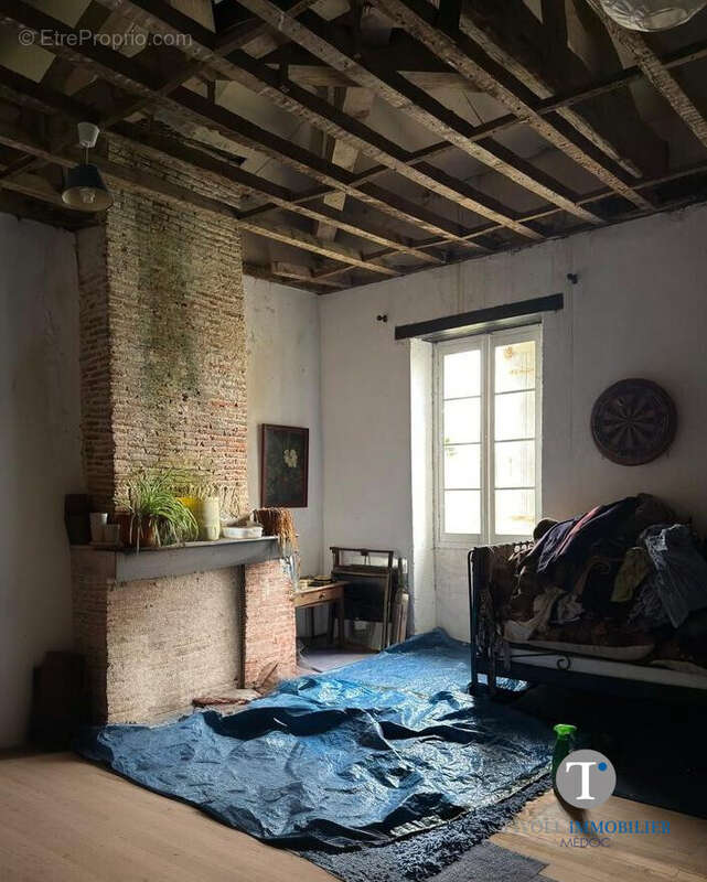 Maison à SAINT-SEURIN-DE-CADOURNE