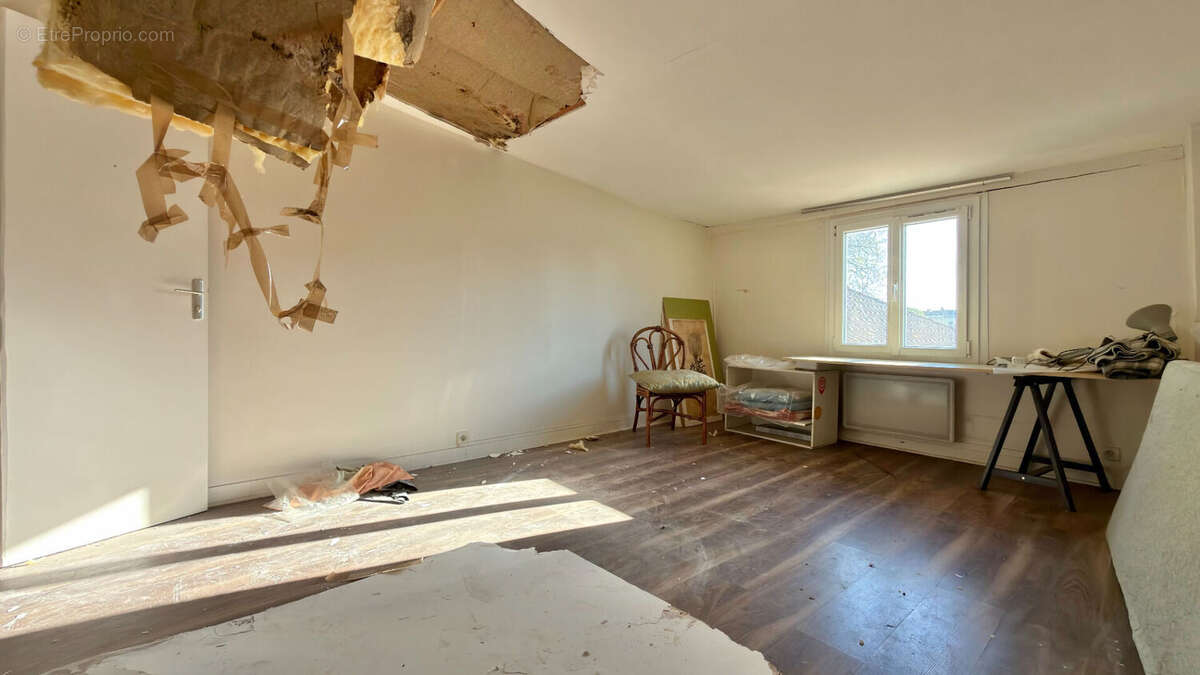 Appartement à CORBEIL-ESSONNES