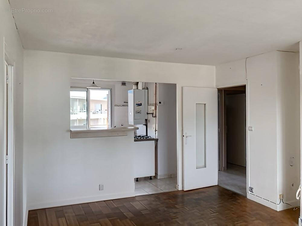 Appartement à SAINT-MARTIN-D&#039;HERES