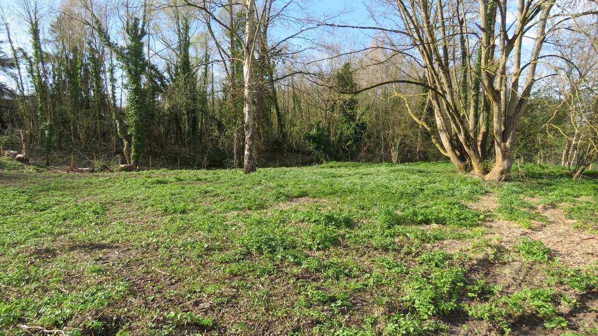 Terrain à MONTFORT-L&#039;AMAURY