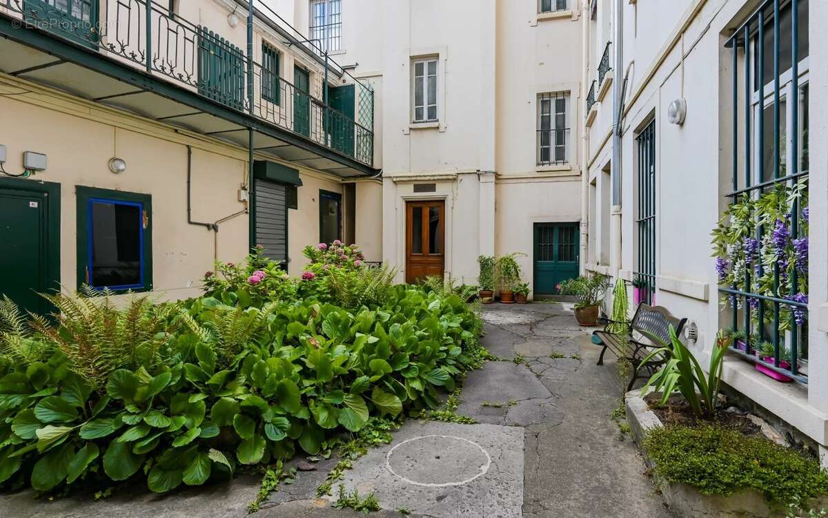 Commerce à LYON-2E
