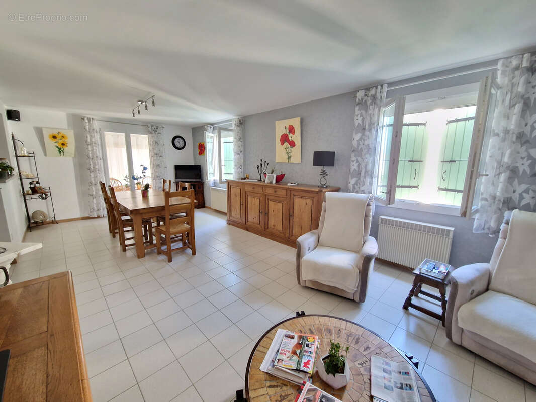 Appartement à NYONS