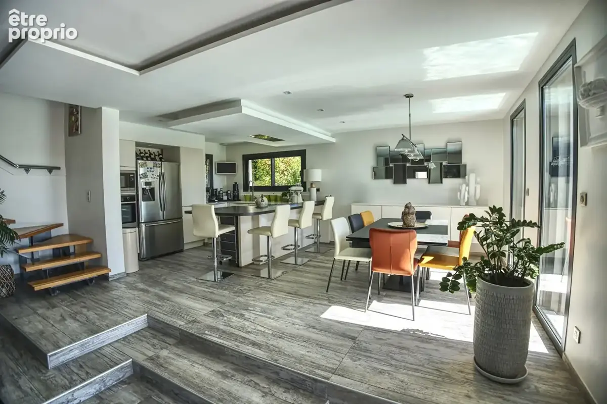 Coeur Limonest - Villa contemporaine 200 m² - Prestations haut de gamme · Vue dégagée - photo 5