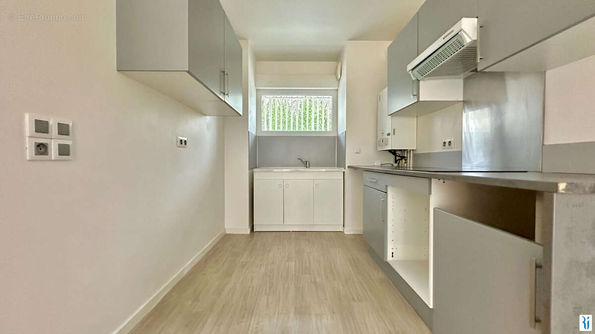 Appartement à PETIT-COURONNE