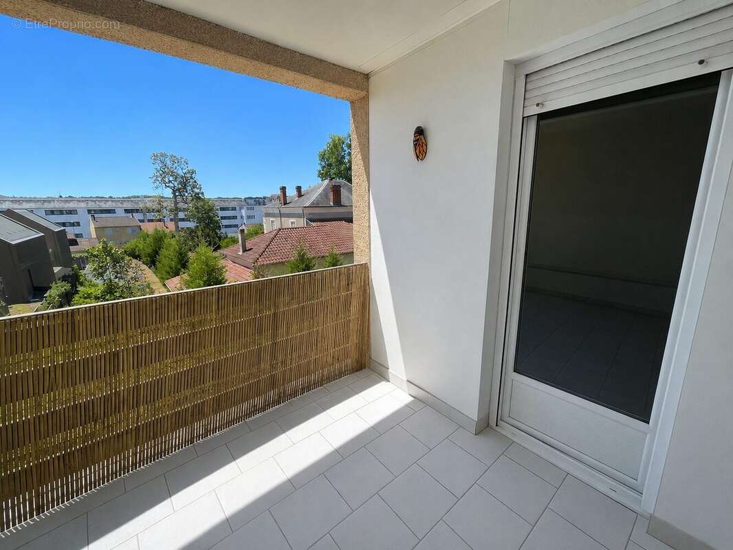 Appartement 64 m² à Perigueux  - photo 2