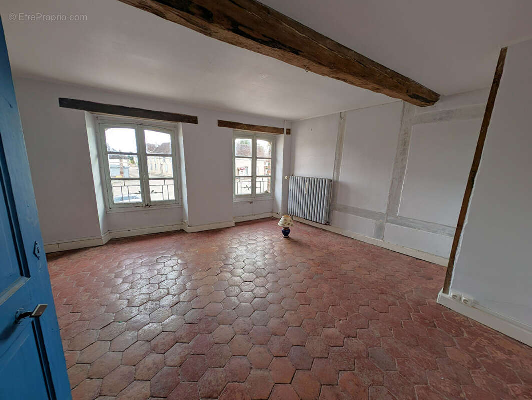 Maison à CUDOT