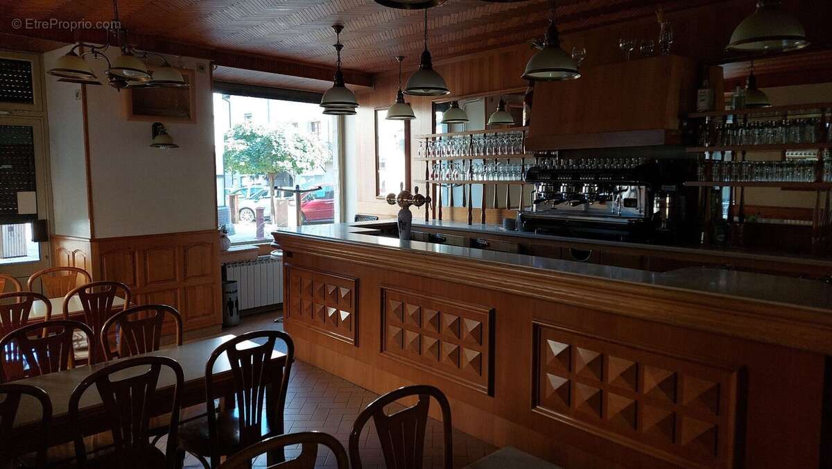Commerce et appartement - photo 10