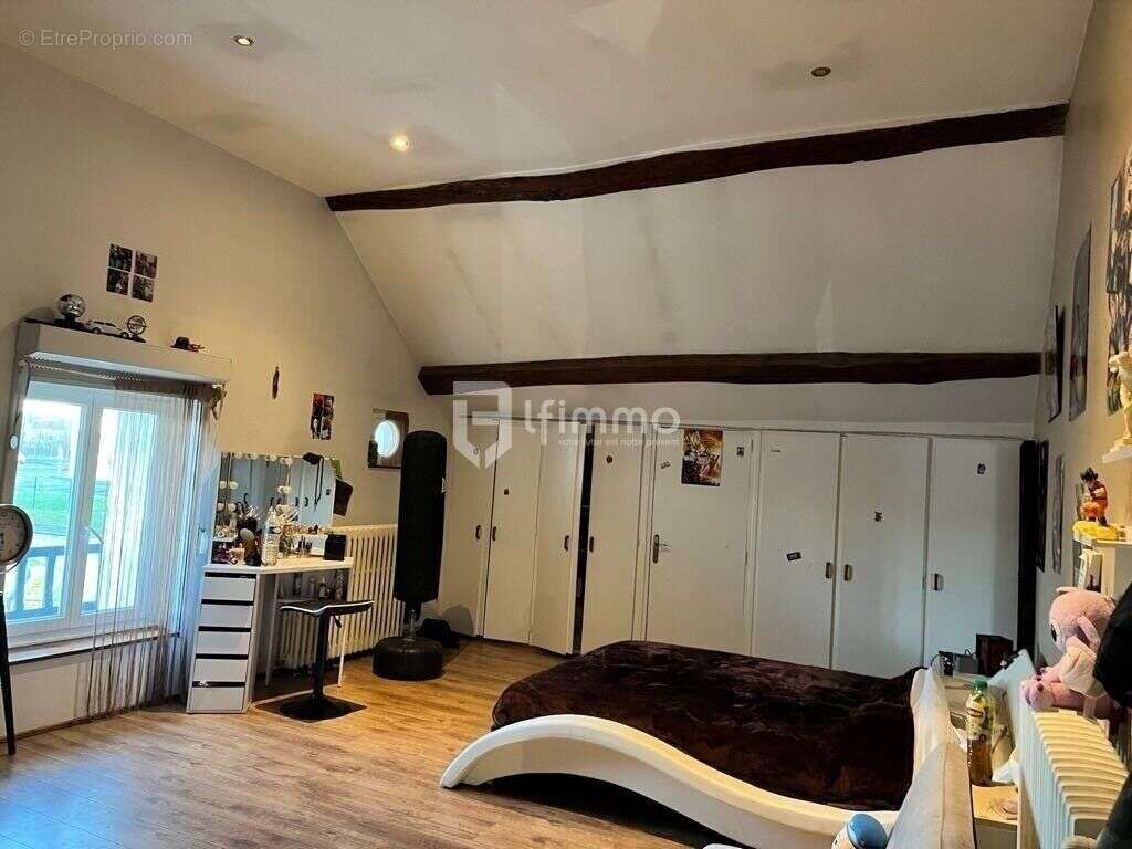 Maison à NANTEUIL-LES-MEAUX