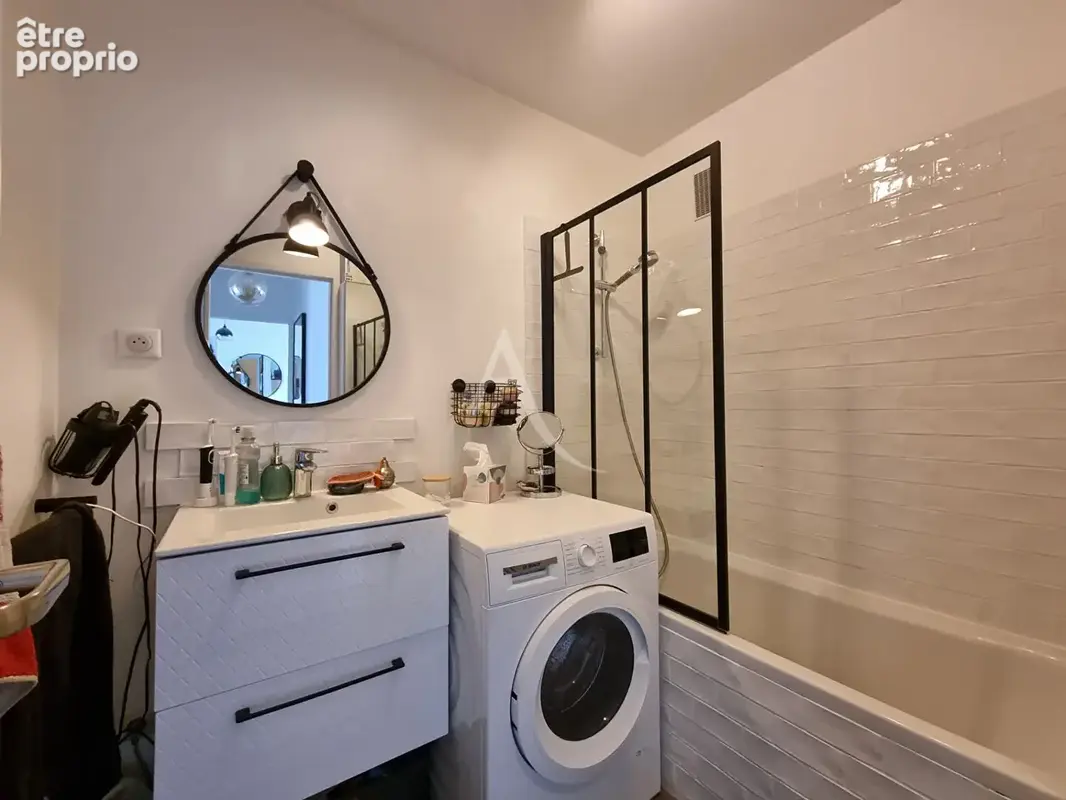 NANTES Île de Nantes Appartement rénové 3 pièce(s) 64m² - photo 6