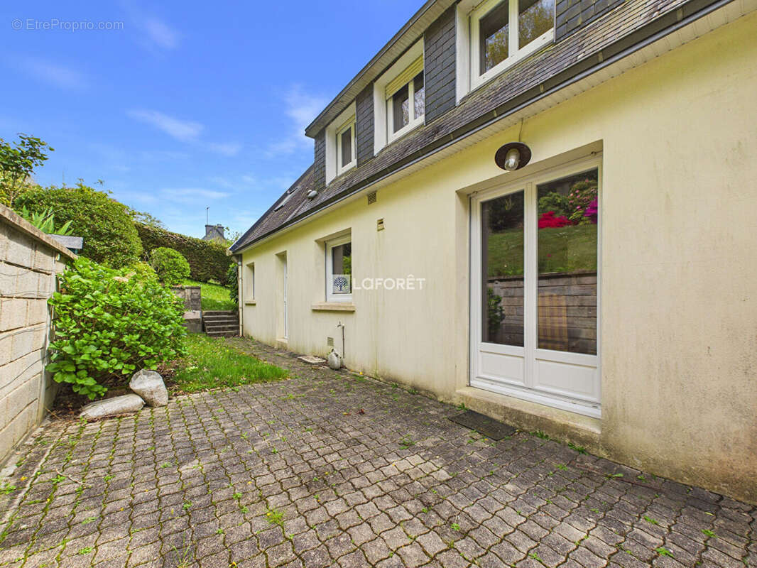 Maison à ERGUE-GABERIC