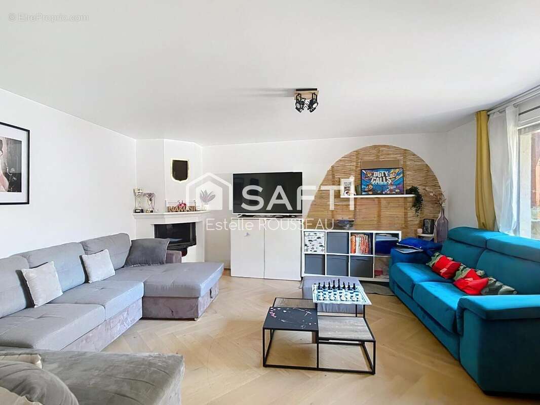 Maison 160 m² à Creteil  - photo 3