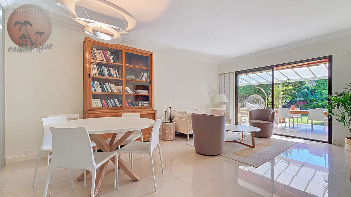 Appartement à LE CANNET