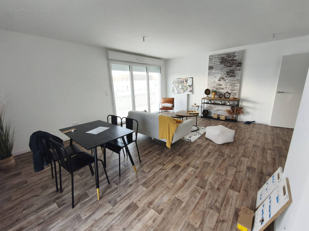 Appartement à LES SORINIERES