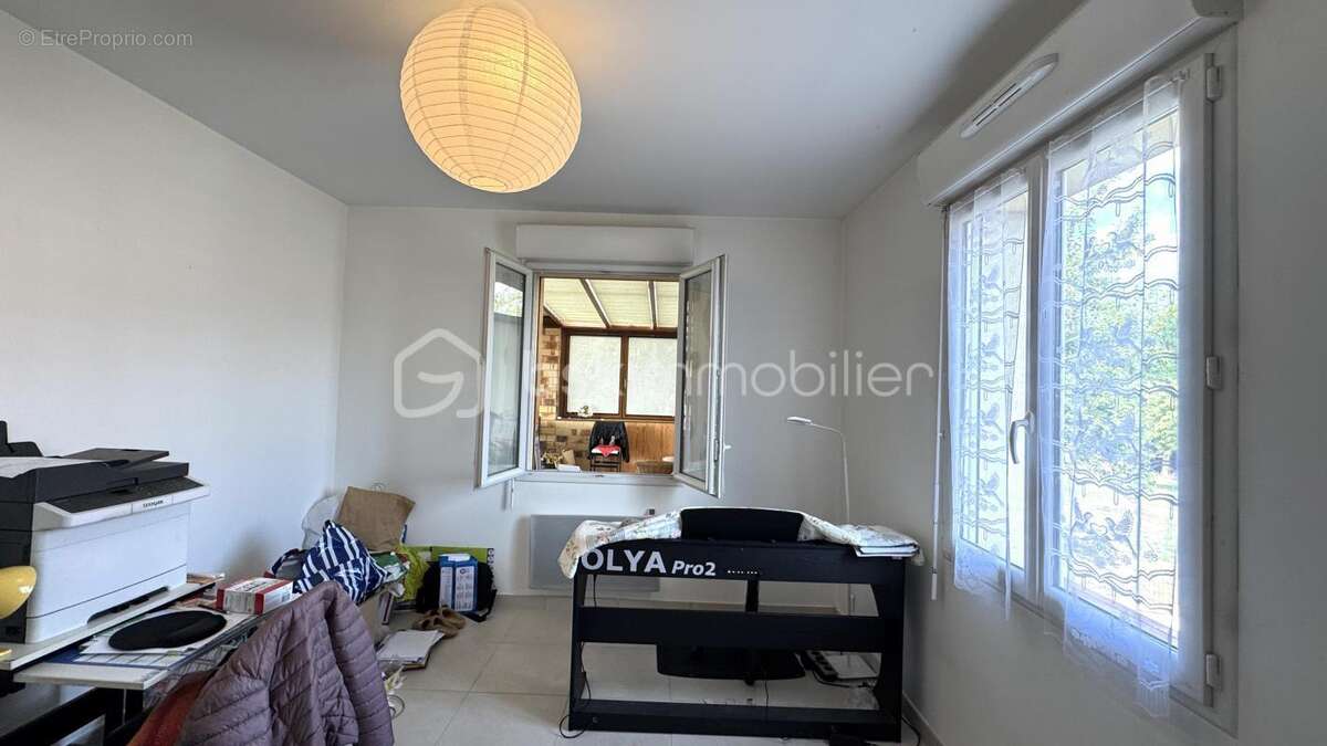 Maison à SAINT-JEAN-LES-DEUX-JUMEAUX