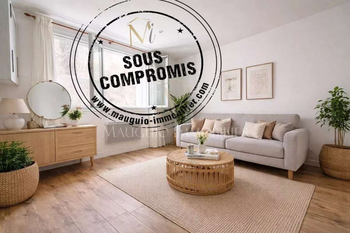 Appartement à MAUGUIO