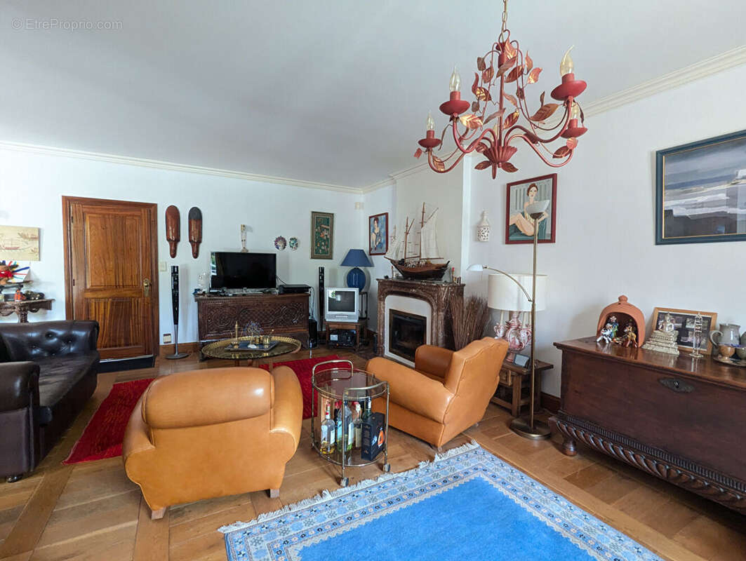 Maison 245m² à lampaul-guimiliau - photo 5